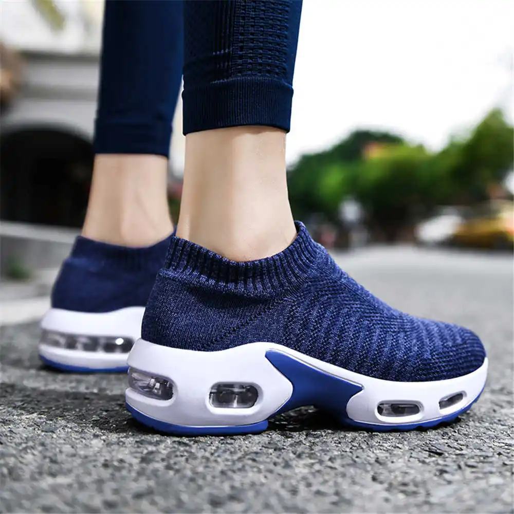Женские ботинки на каблуке бол – обзор и цена Sneakers