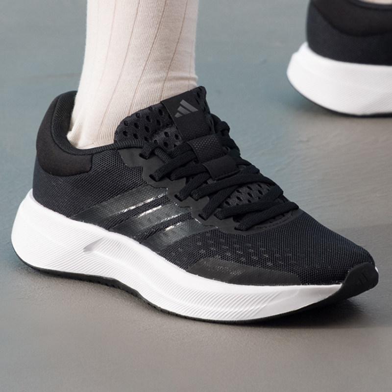Новые женские кроссовки Adidas – обзор и цена Shock Absorbing Gym Trainers